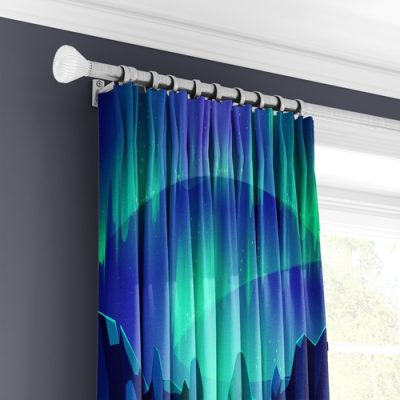 Κουρτίνα Βόρειου Σέλας με Πολυθεσική Τρέσα σε Μπλε και Πράσινες Αποχρώσεις