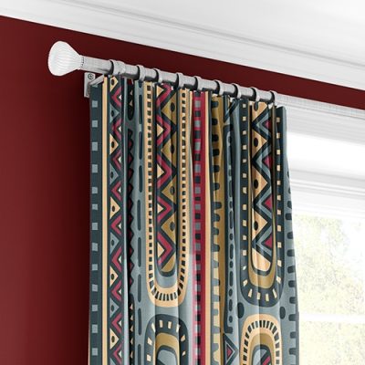 Κουρτίνα με Γεωμετρικά Πολύχρωμα Σχέδια