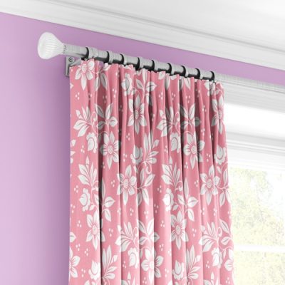 Ροζ Κουρτίνα με Λουλουδάτο Σχέδιο και Πολυθεσική Τρέσα