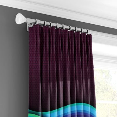 Κουρτίνα Γεωμετρικού Σχεδίου με Πολυθεσική Τρέσα σε Κόκκινο και Μπλε