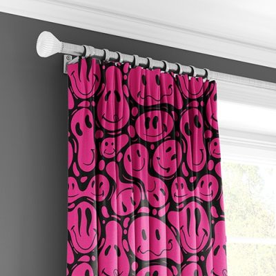 Ροζ Κουρτίνα με Χαμογελαστά Πρόσωπα και Πολυθεσική Τρέσα