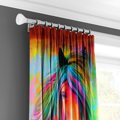 Κουρτίνα με Πολυθεσική Τρέσα και Σχέδιο Αλόγου για Μοντέρνα Διακόσμηση