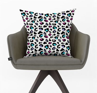 Διακοσμητικό μαξιλάρι με πολύχρωμο animal print